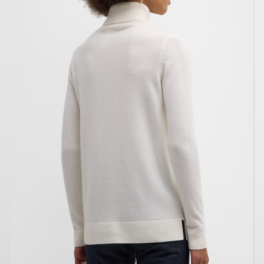 Neiman Marcus Cashmere Ivory Turtleneck Sweater Relaxed Fit L - Picture 2 of 10